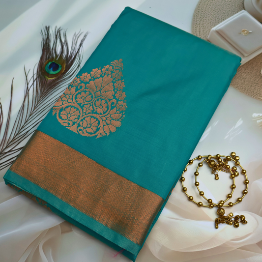 Teal Green Saree with Rich Pink Pallu ES21