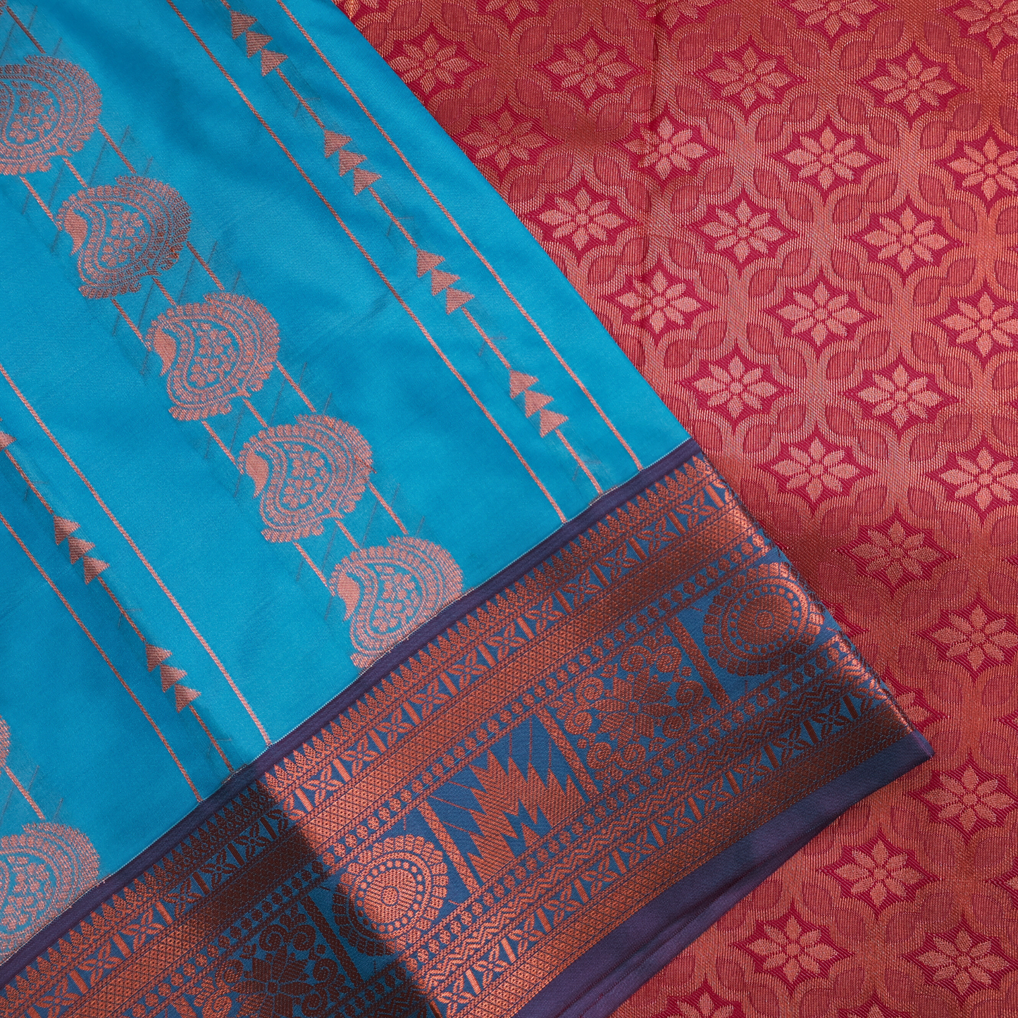 Blue Handloom Kanchipuram Saree with Maroon Pallu SB004
