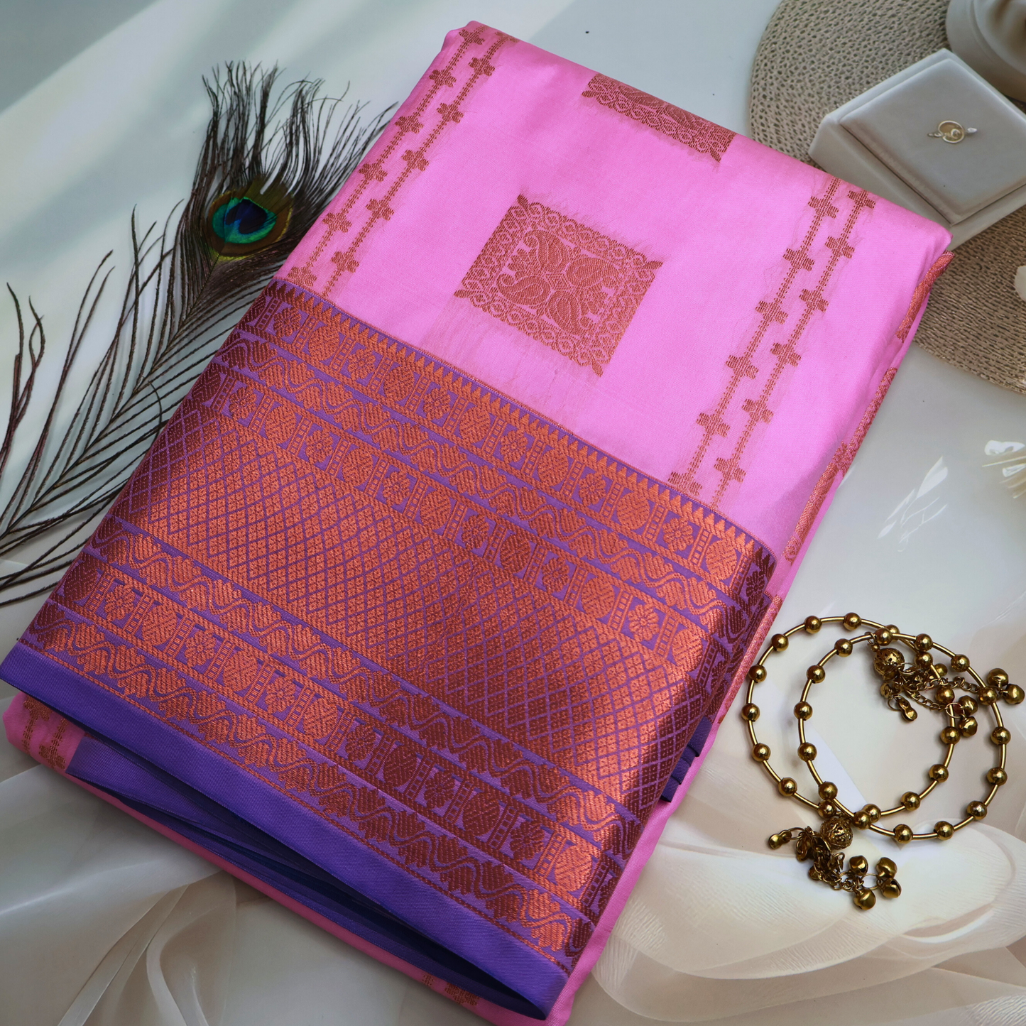 Pink Handloom Kanchipuram Saree with Peach Pallu and Contrast Blouse SB009