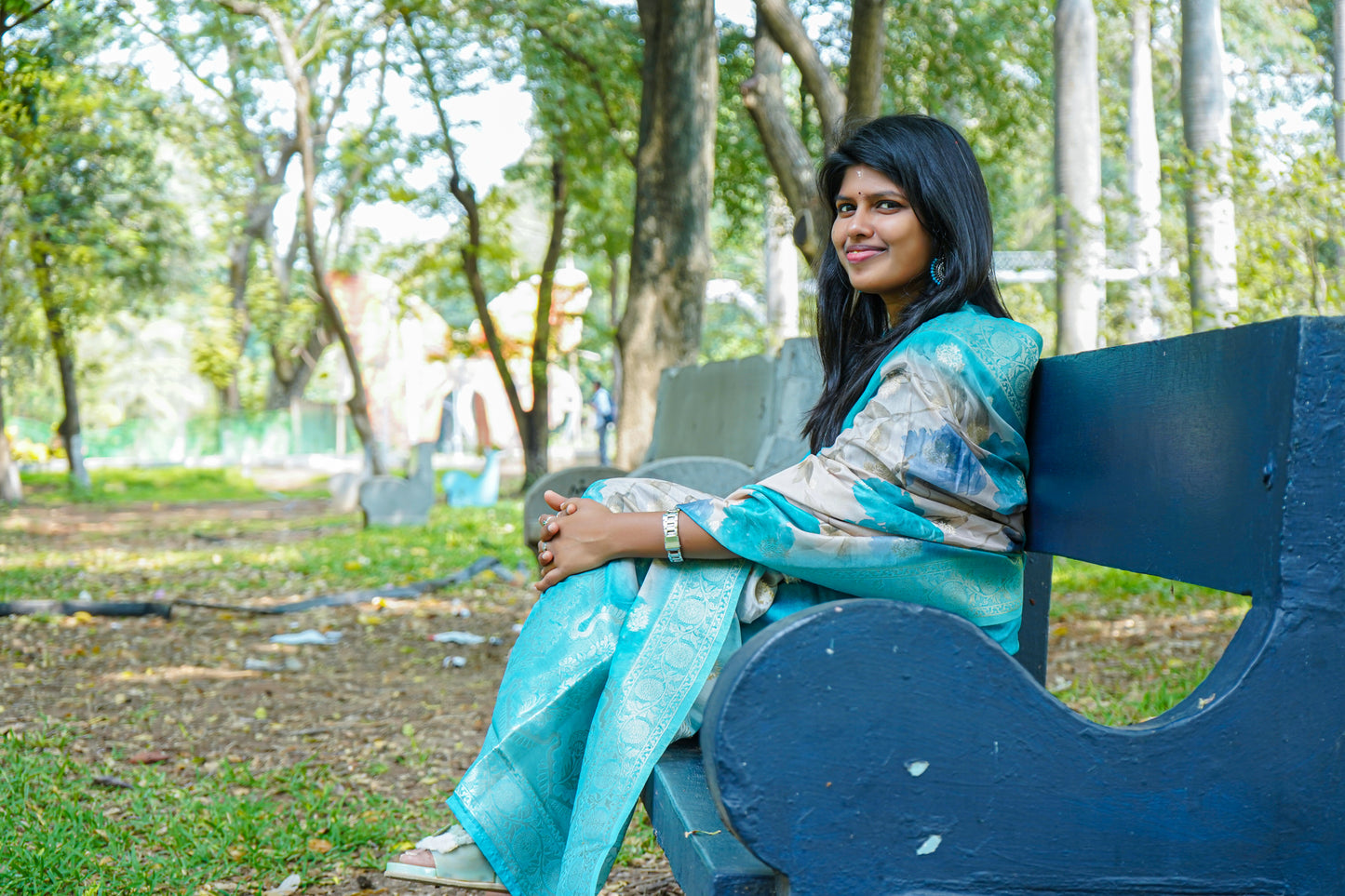 Chanderi Cotton Kurti with Elegant Floral Shawl – Teal Blue